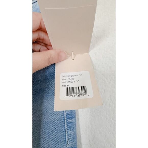 Mother The Insider Crop Step Fray Jeans in Limited Edition 31” - Picture 7 of 11